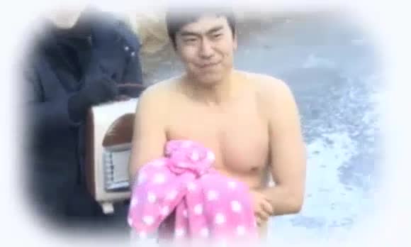[갈수록 기세등..