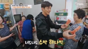 썸네일 이미지